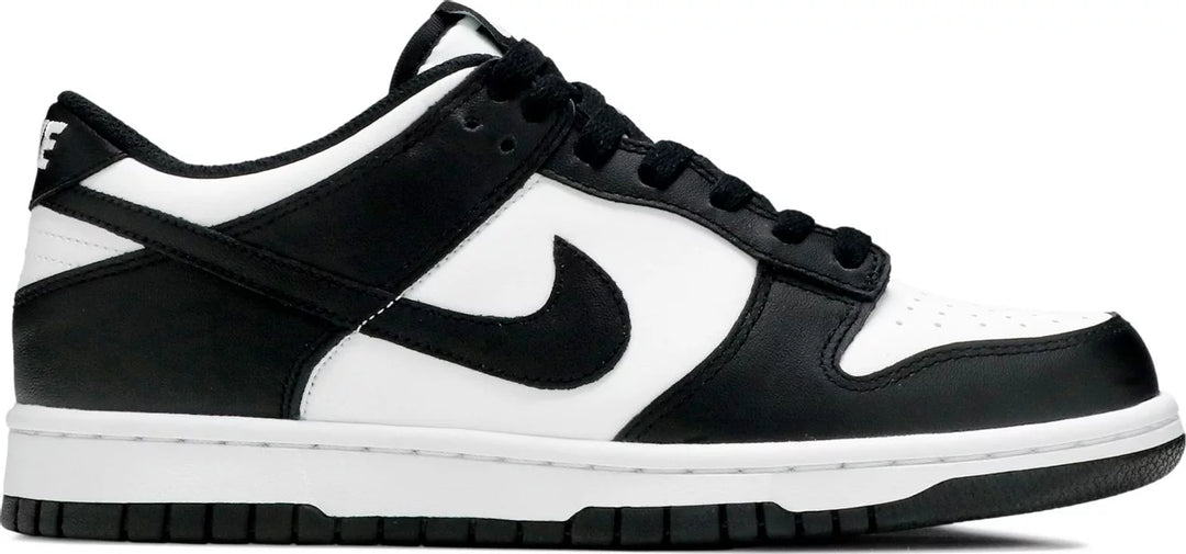 Nike Dunk Low Panda, Front